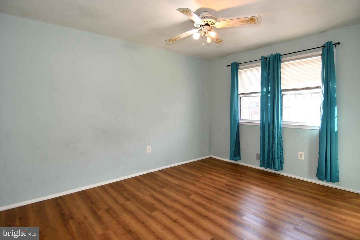 14623 BAKERSFIELD ST, WOODBRIDGE, Virginia 22193, 3 Bedrooms Bedrooms, ,1 BathroomBathrooms,Residential,For sale,14623 BAKERSFIELD ST,VAPW2110372 MLS # VAPW2110372