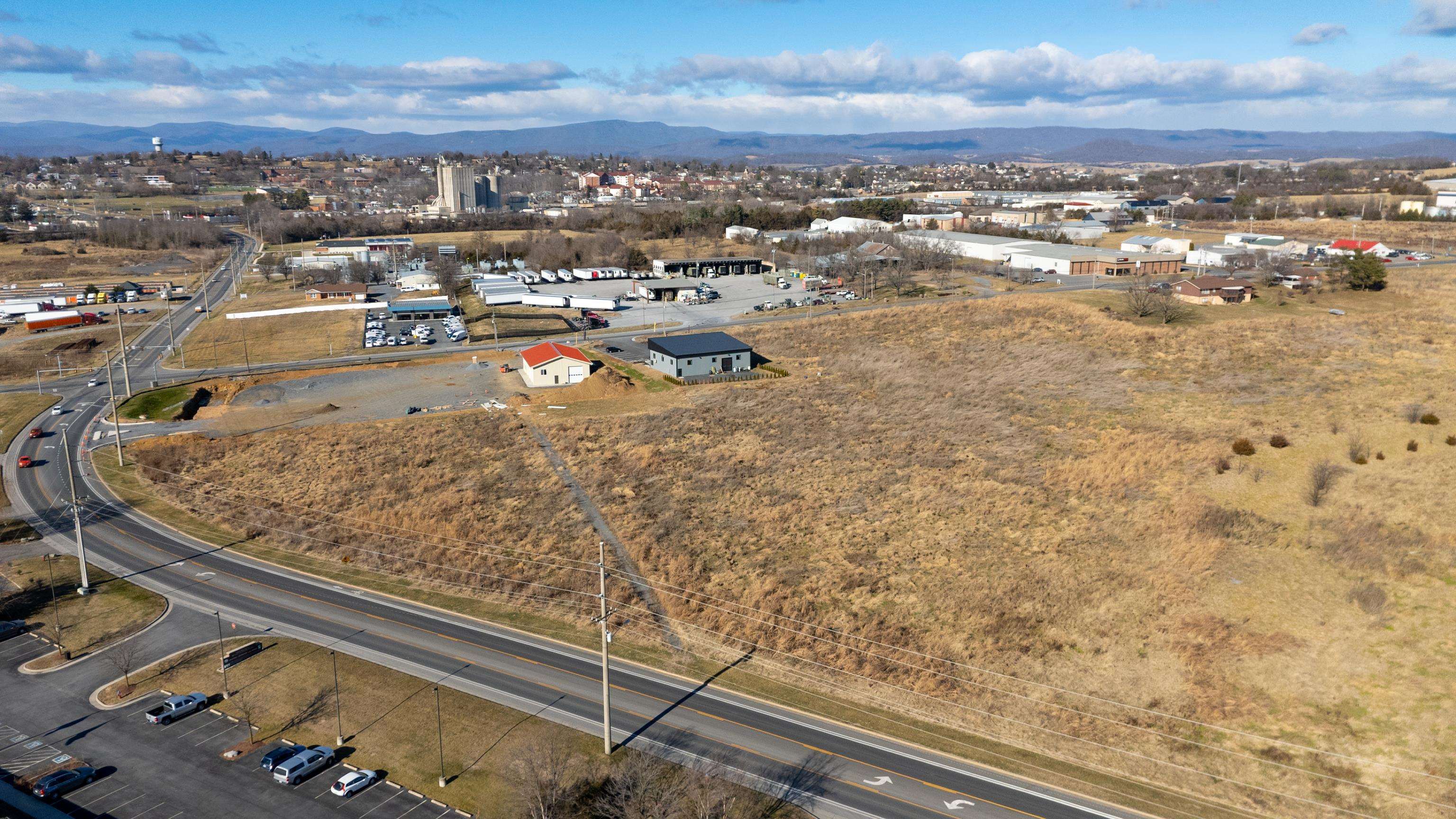 3.9 ac MT CLINTON PIKE, HARRISONBURG, Virginia 22801, ,Commercial,3.9 ac MT CLINTON PIKE,672402 MLS # 672402