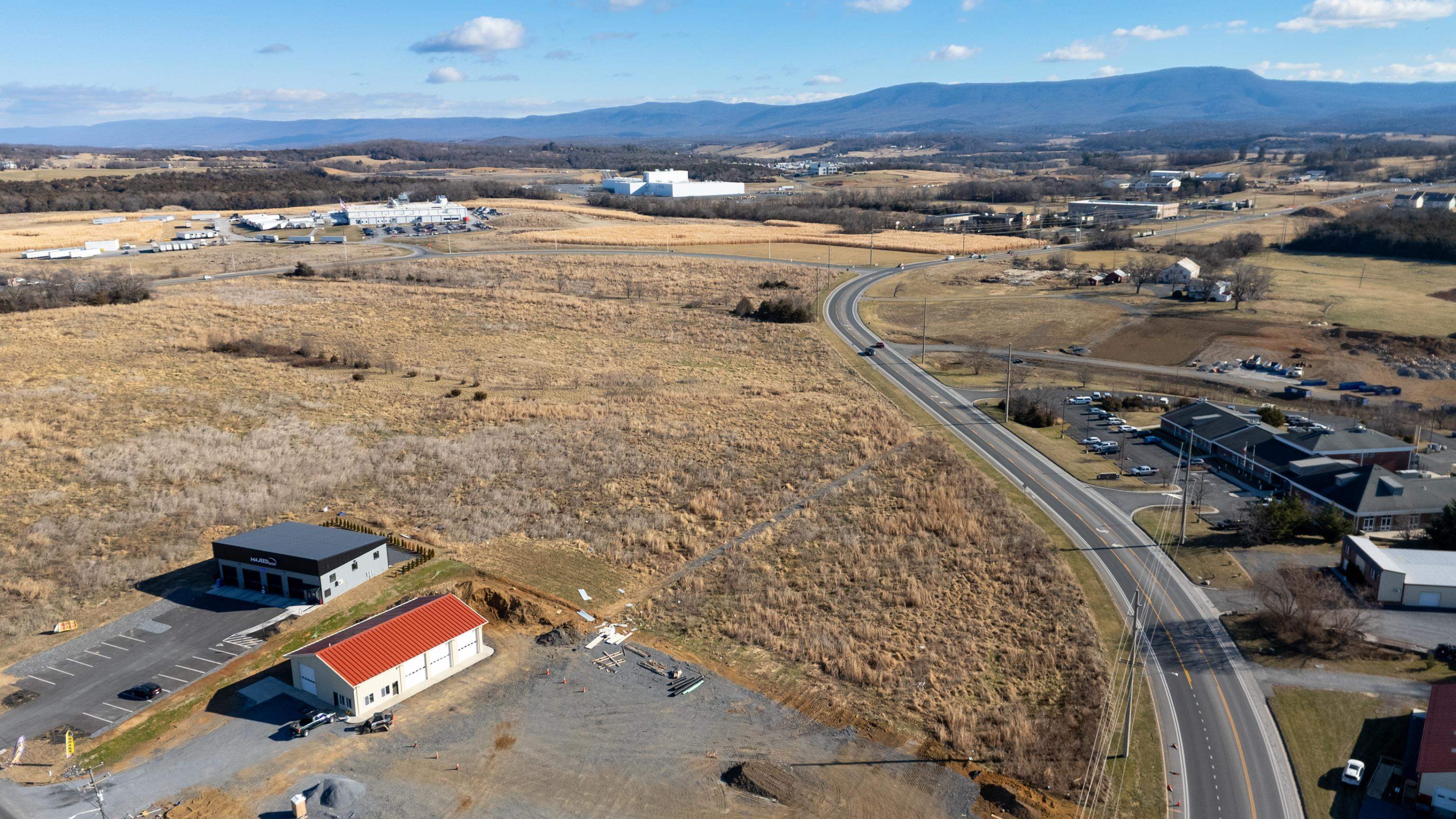3.9 ac MT CLINTON PIKE, HARRISONBURG, Virginia 22801, ,Commercial,3.9 ac MT CLINTON PIKE,672402 MLS # 672402