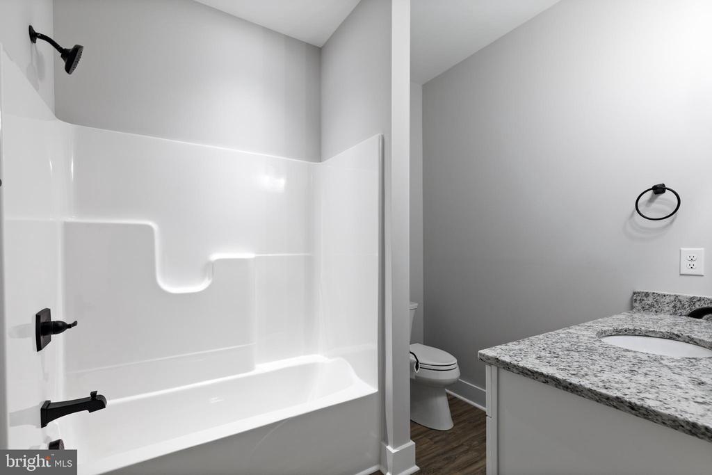 10416 NI RIVER DR, SPOTSYLVANIA, Virginia 22553, 4 Bedrooms Bedrooms, ,3 BathroomsBathrooms,Residential,10416 NI RIVER DR,VASP2037930 MLS # VASP2037930