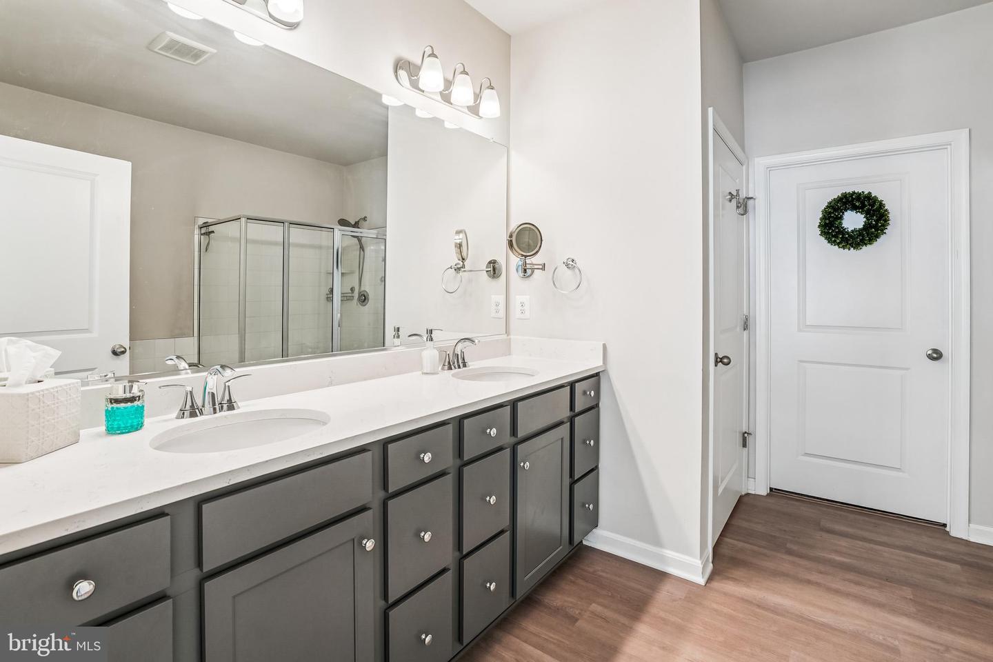 3703 HAVERTILL LN, WOODBRIDGE, Virginia 22193, 3 Bedrooms Bedrooms, 6 Rooms Rooms,2 BathroomsBathrooms,Residential,For sale,3703 HAVERTILL LN,VAPW2104222 MLS # VAPW2104222