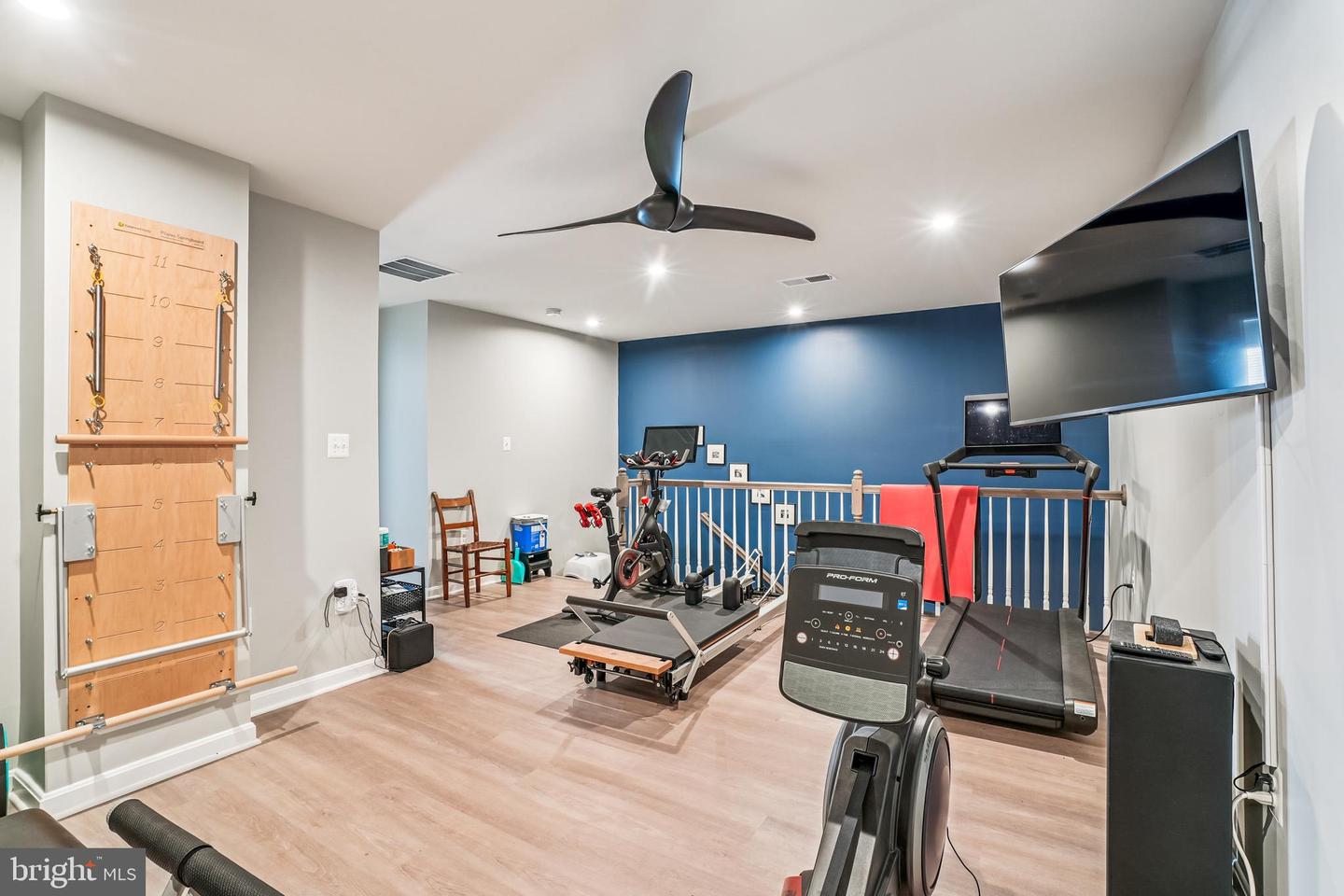 3703 HAVERTILL LN, WOODBRIDGE, Virginia 22193, 3 Bedrooms Bedrooms, 6 Rooms Rooms,2 BathroomsBathrooms,Residential,For sale,3703 HAVERTILL LN,VAPW2104222 MLS # VAPW2104222