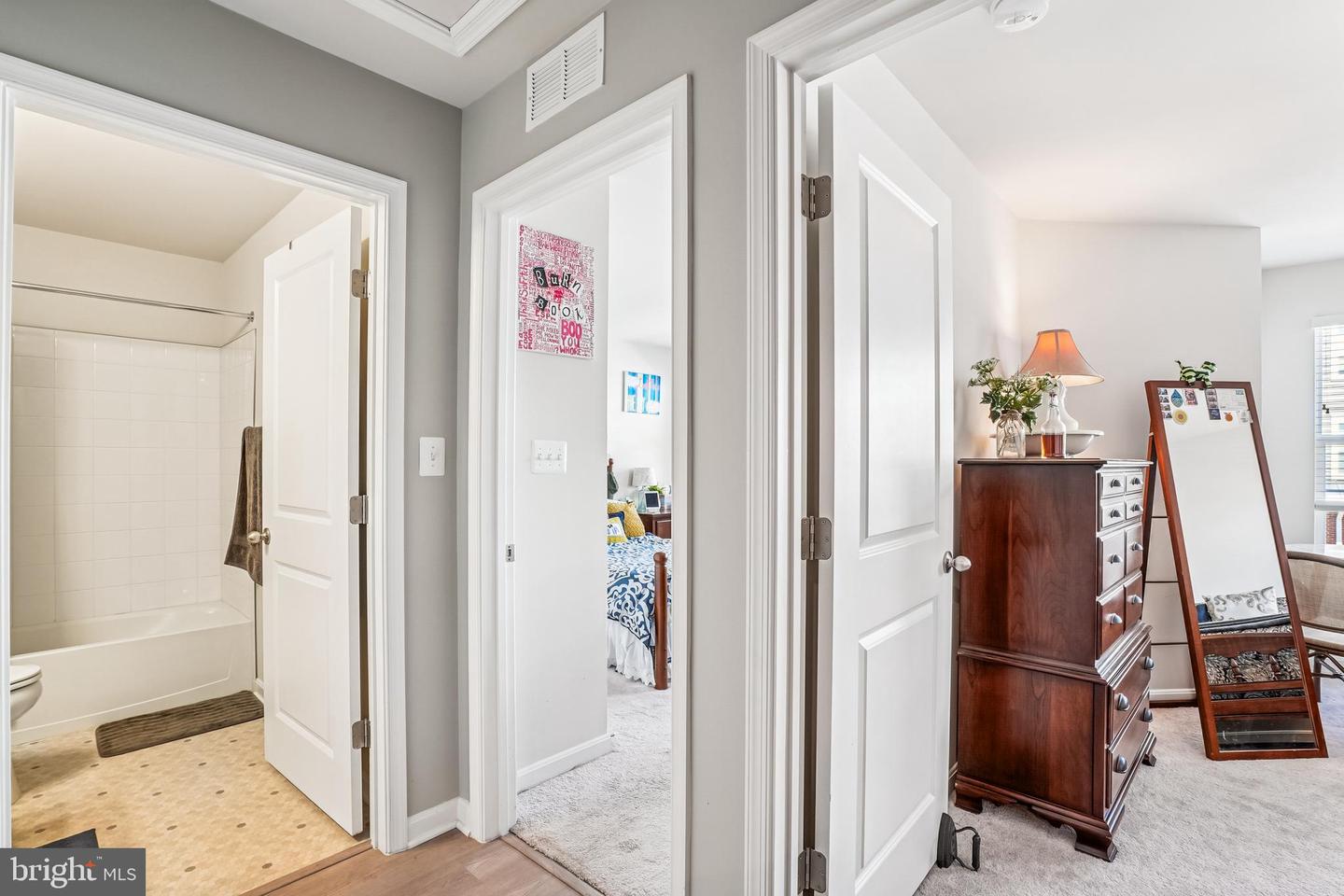 3703 HAVERTILL LN, WOODBRIDGE, Virginia 22193, 3 Bedrooms Bedrooms, 6 Rooms Rooms,2 BathroomsBathrooms,Residential,For sale,3703 HAVERTILL LN,VAPW2104222 MLS # VAPW2104222