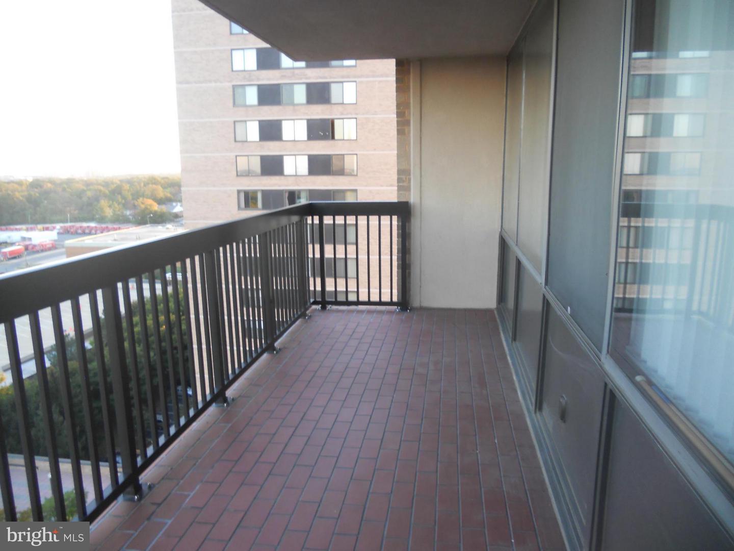 3709 GEORGE MASON DR #1213 E, FALLS CHURCH, Virginia 22041, 2 Bedrooms Bedrooms, ,2 BathroomsBathrooms,Residential,For sale,3709 GEORGE MASON DR #1213 E,VAFX2274458 MLS # VAFX2274458