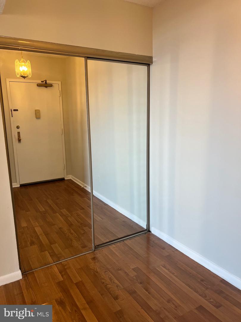 3709 GEORGE MASON DR #1213 E, FALLS CHURCH, Virginia 22041, 2 Bedrooms Bedrooms, ,2 BathroomsBathrooms,Residential,For sale,3709 GEORGE MASON DR #1213 E,VAFX2274458 MLS # VAFX2274458