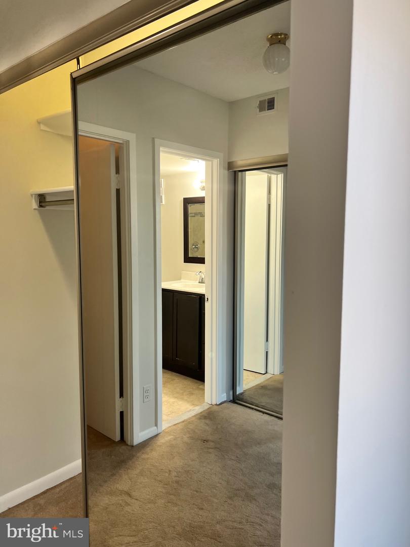 3709 GEORGE MASON DR #1213 E, FALLS CHURCH, Virginia 22041, 2 Bedrooms Bedrooms, ,2 BathroomsBathrooms,Residential,For sale,3709 GEORGE MASON DR #1213 E,VAFX2274458 MLS # VAFX2274458