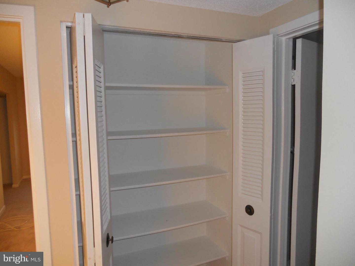 3709 GEORGE MASON DR #1213 E, FALLS CHURCH, Virginia 22041, 2 Bedrooms Bedrooms, ,2 BathroomsBathrooms,Residential,For sale,3709 GEORGE MASON DR #1213 E,VAFX2274458 MLS # VAFX2274458