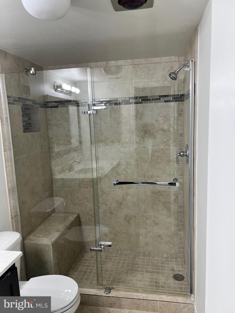 3709 GEORGE MASON DR #1213 E, FALLS CHURCH, Virginia 22041, 2 Bedrooms Bedrooms, ,2 BathroomsBathrooms,Residential,For sale,3709 GEORGE MASON DR #1213 E,VAFX2274458 MLS # VAFX2274458
