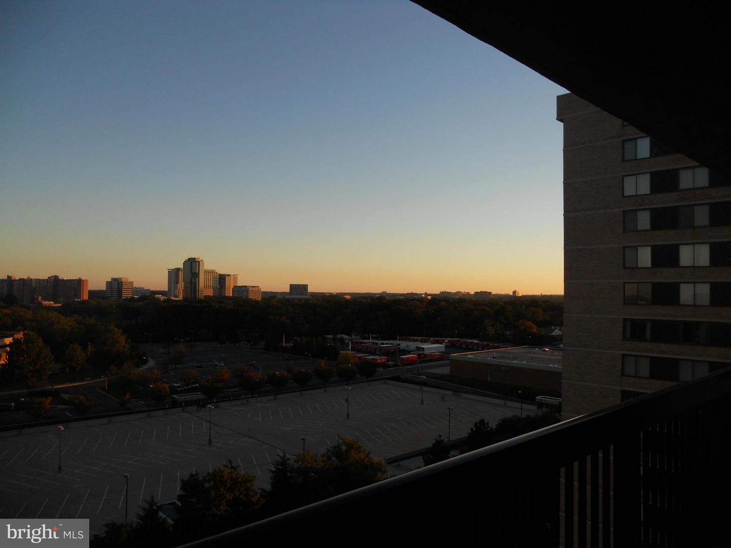 3709 GEORGE MASON DR #1213 E, FALLS CHURCH, Virginia 22041, 2 Bedrooms Bedrooms, ,2 BathroomsBathrooms,Residential,For sale,3709 GEORGE MASON DR #1213 E,VAFX2274458 MLS # VAFX2274458