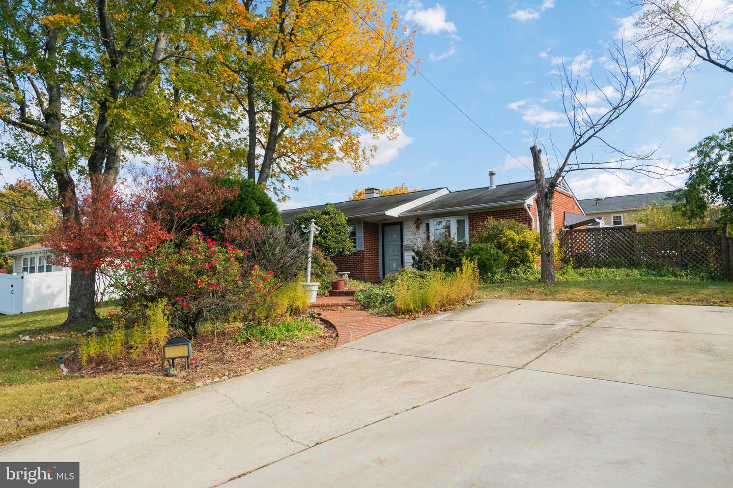 4817 UPLAND DR, ALEXANDRIA, Virginia 22310, 3 Bedrooms Bedrooms, ,2 BathroomsBathrooms,Residential,For sale,4817 UPLAND DR,VAFX2277272 MLS # VAFX2277272