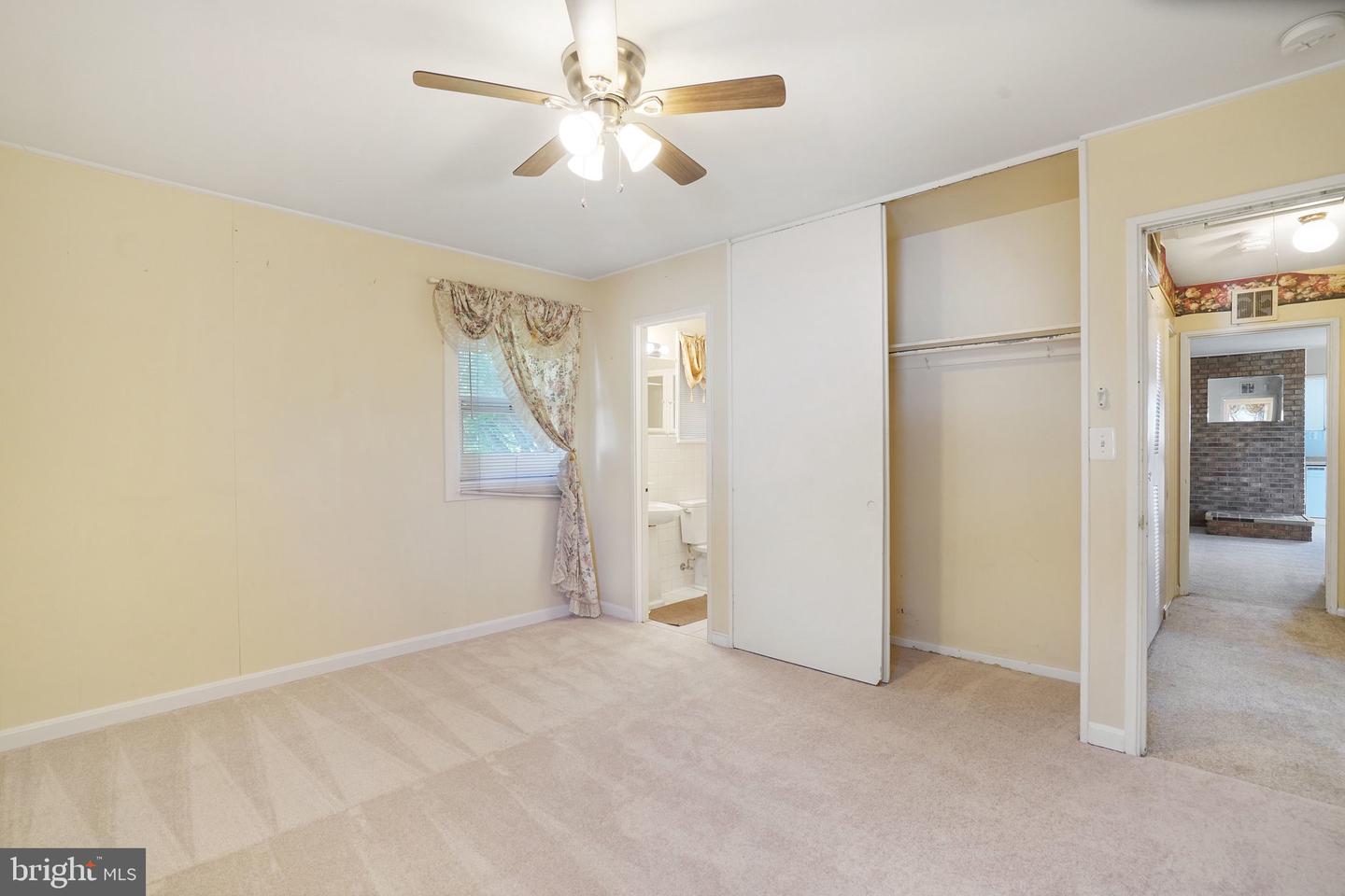 4817 UPLAND DR, ALEXANDRIA, Virginia 22310, 3 Bedrooms Bedrooms, ,2 BathroomsBathrooms,Residential,For sale,4817 UPLAND DR,VAFX2277272 MLS # VAFX2277272