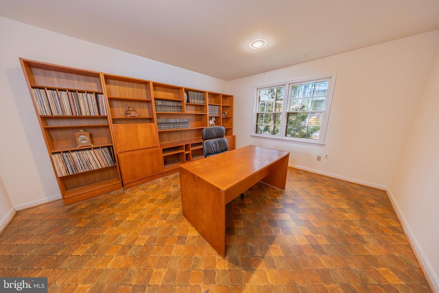 2201 NOBEHAR, VIENNA, Virginia 22181, 5 Bedrooms Bedrooms, ,3 BathroomsBathrooms,Residential,For sale,2201 NOBEHAR,VAFX2278508 MLS # VAFX2278508