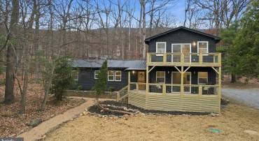 166 GRAYWOLF TRL, WINCHESTER, Virginia 22602, 4 Bedrooms Bedrooms, ,3 BathroomsBathrooms,Residential,For sale,166 GRAYWOLF TRL,VAFV2038002 MLS # VAFV2038002