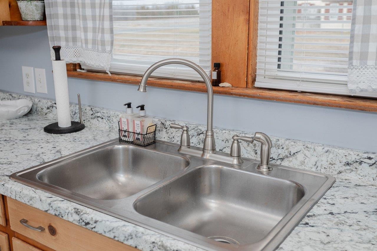 6699 S EAST SIDE HWY, ELKTON, Virginia 22827, 4 Bedrooms Bedrooms, ,1 BathroomBathrooms,Residential,6699 S EAST SIDE HWY,672408 MLS # 672408