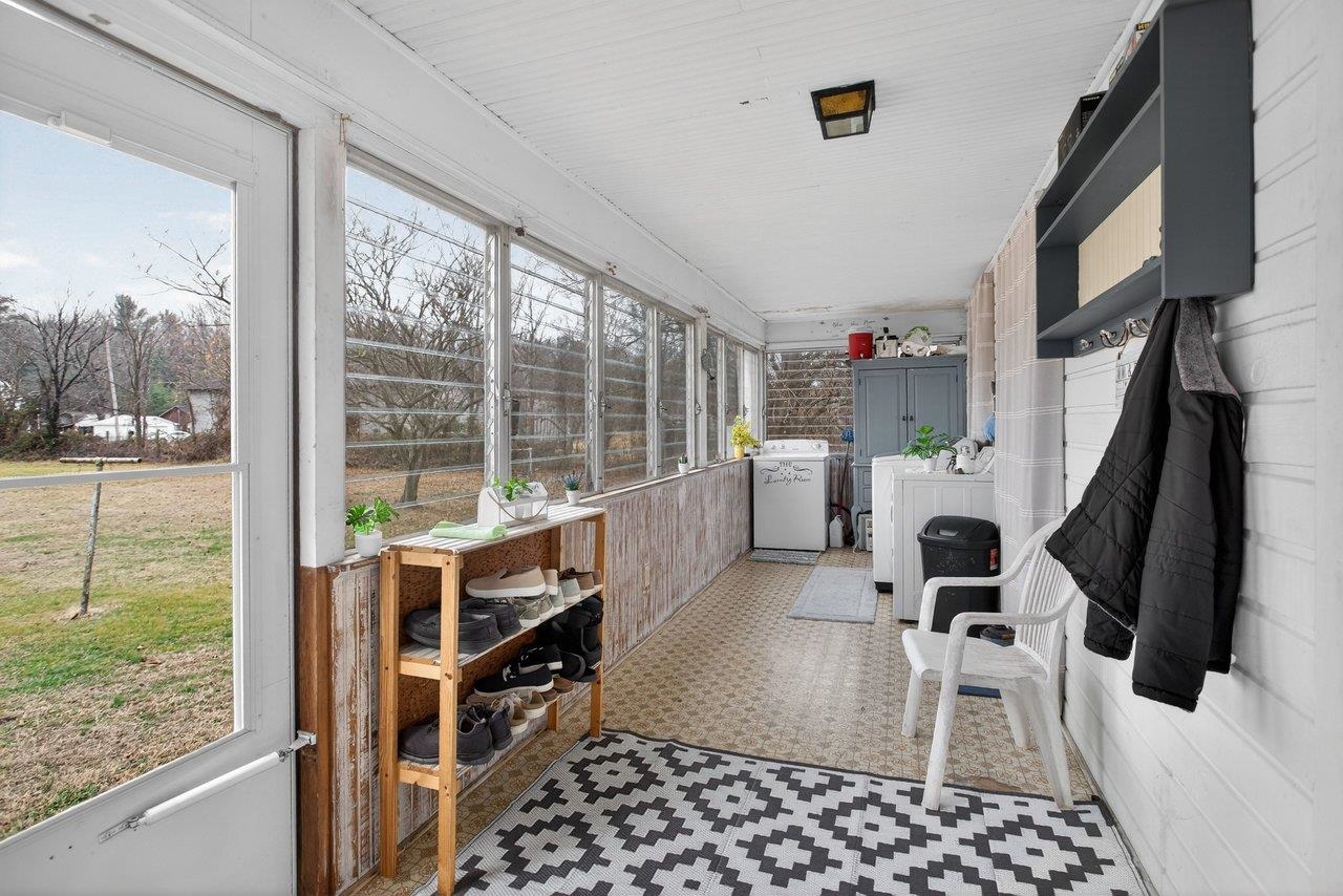 6699 S EAST SIDE HWY, ELKTON, Virginia 22827, 4 Bedrooms Bedrooms, ,1 BathroomBathrooms,Residential,6699 S EAST SIDE HWY,672408 MLS # 672408