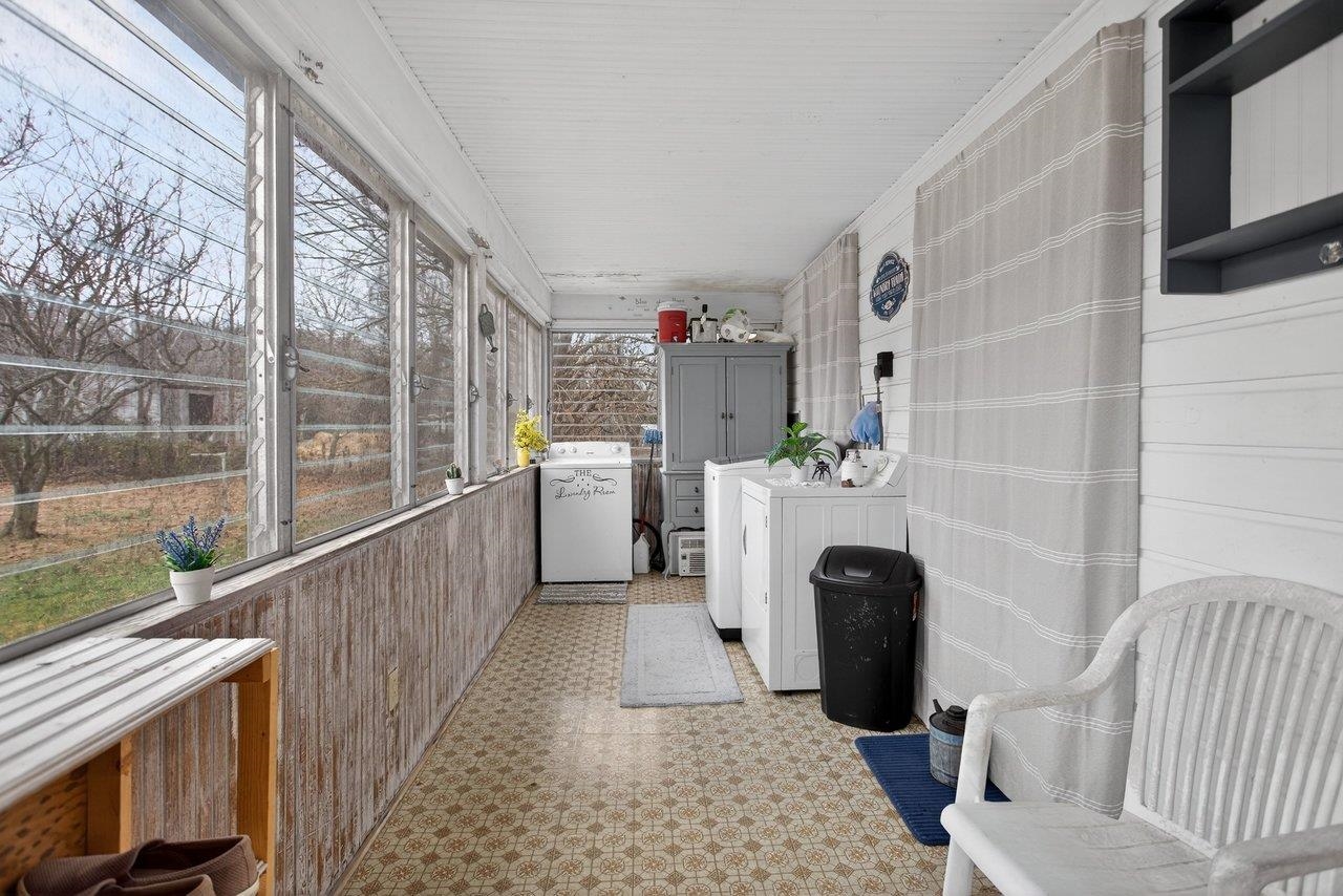 6699 S EAST SIDE HWY, ELKTON, Virginia 22827, 4 Bedrooms Bedrooms, ,1 BathroomBathrooms,Residential,6699 S EAST SIDE HWY,672408 MLS # 672408