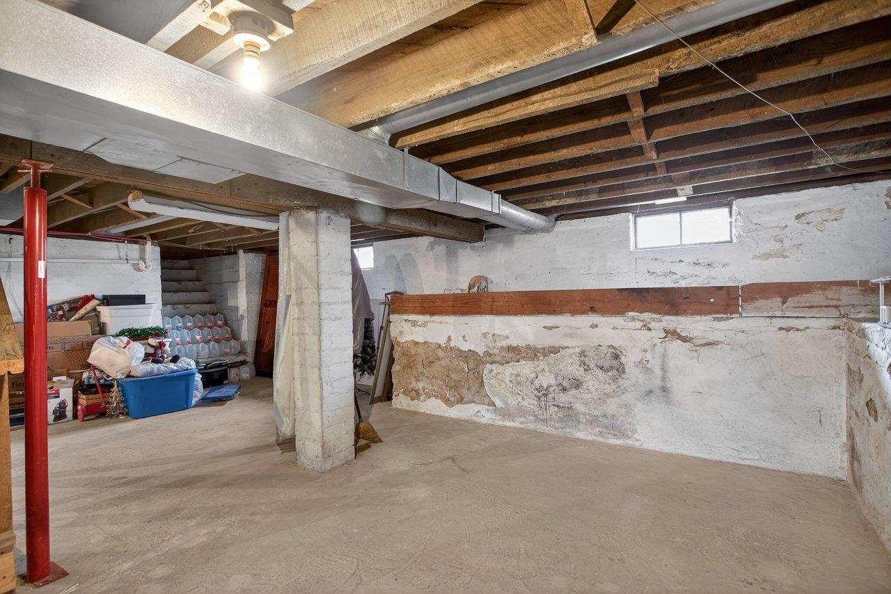 6699 S EAST SIDE HWY, ELKTON, Virginia 22827, 4 Bedrooms Bedrooms, ,1 BathroomBathrooms,Residential,6699 S EAST SIDE HWY,672408 MLS # 672408