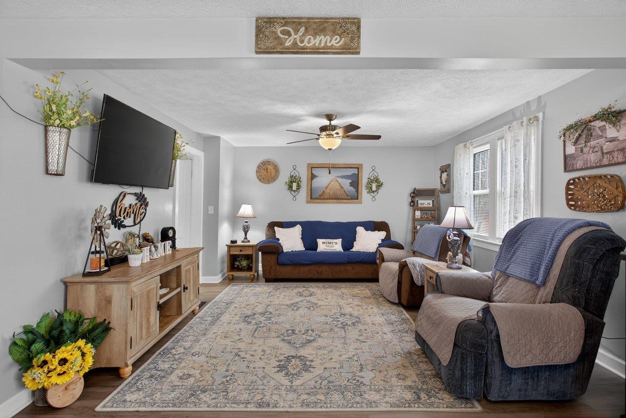 6699 S EAST SIDE HWY, ELKTON, Virginia 22827, 4 Bedrooms Bedrooms, ,1 BathroomBathrooms,Residential,6699 S EAST SIDE HWY,672408 MLS # 672408