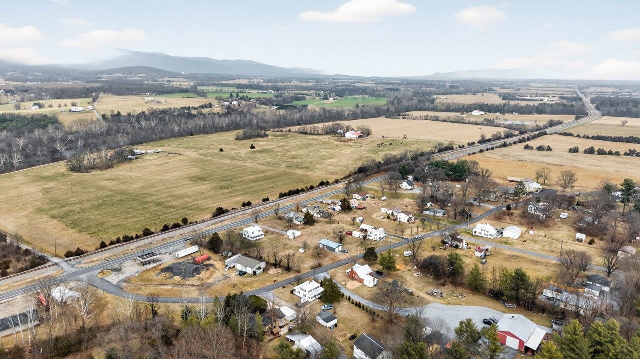 6699 S EAST SIDE HWY, ELKTON, Virginia 22827, 4 Bedrooms Bedrooms, ,1 BathroomBathrooms,Residential,6699 S EAST SIDE HWY,672408 MLS # 672408