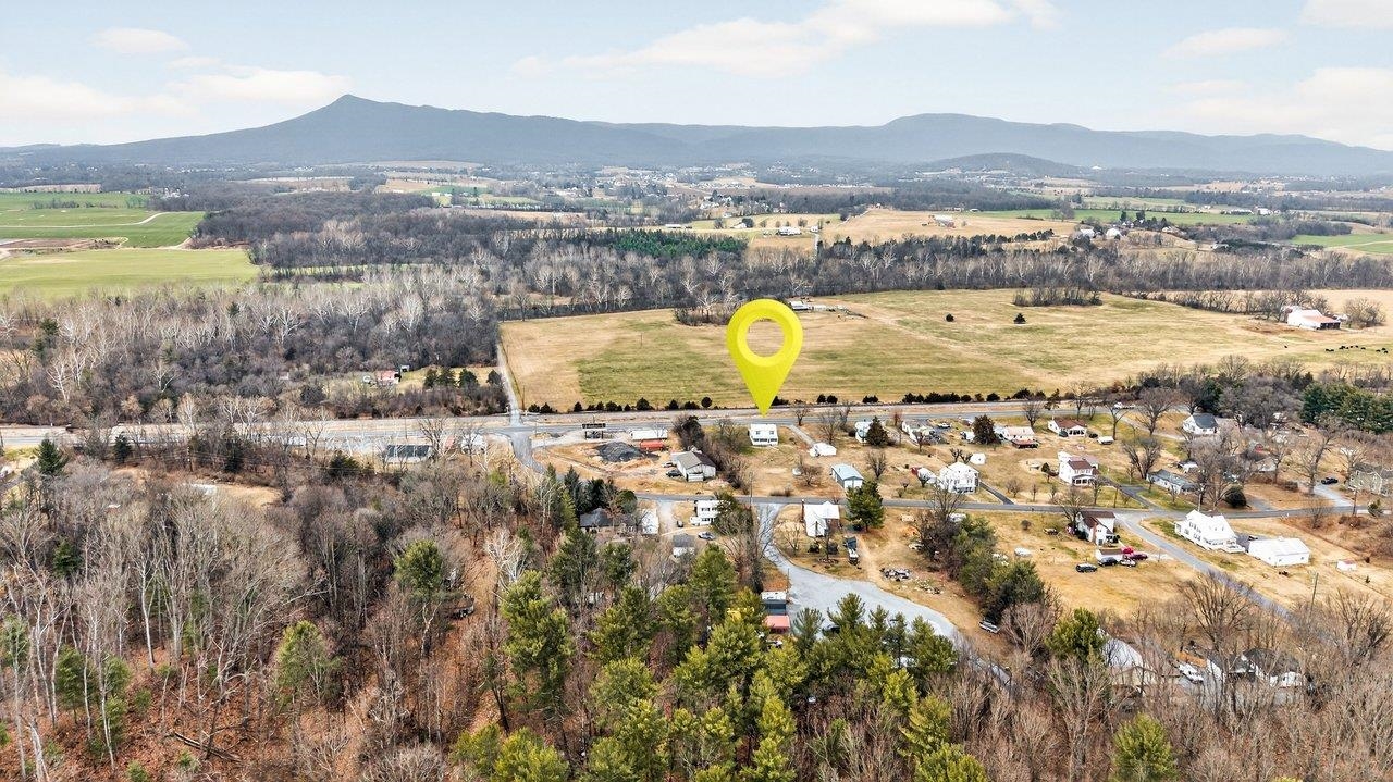 6699 S EAST SIDE HWY, ELKTON, Virginia 22827, 4 Bedrooms Bedrooms, ,1 BathroomBathrooms,Residential,6699 S EAST SIDE HWY,672408 MLS # 672408