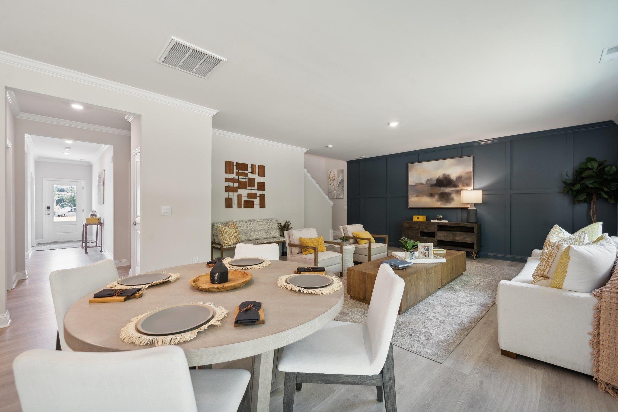 17 AVONWOODS DR, STAUNTON, Virginia 24401, 4 Bedrooms Bedrooms, ,2 BathroomsBathrooms,Residential,17 AVONWOODS DR,672410 MLS # 672410