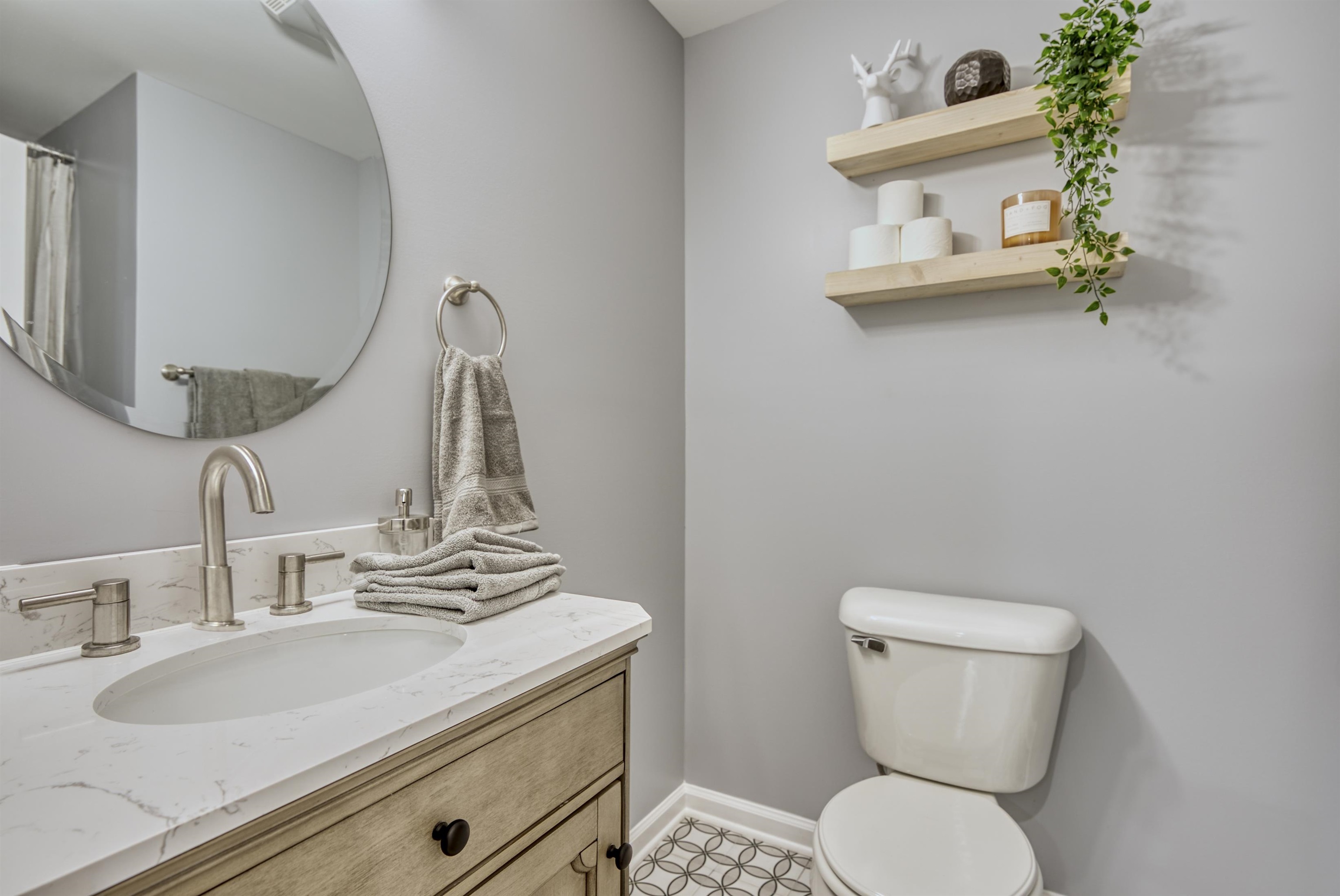 220 VIEW MOUNTAIN RD, STANLEY, Virginia 22851, 3 Bedrooms Bedrooms, ,2 BathroomsBathrooms,Residential,Silox Getaway,220 VIEW MOUNTAIN RD,672414 MLS # 672414