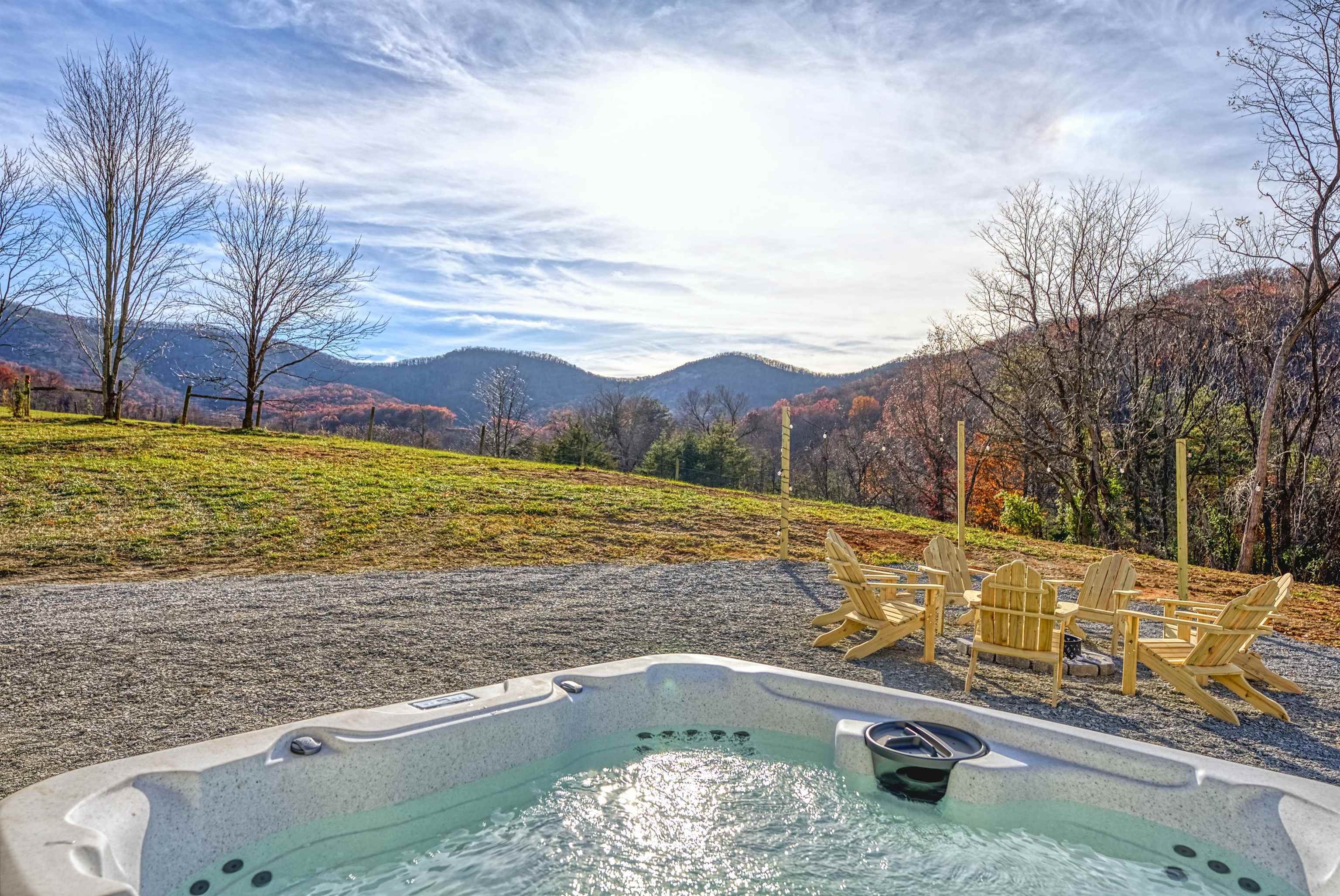 220 VIEW MOUNTAIN RD, STANLEY, Virginia 22851, 3 Bedrooms Bedrooms, ,2 BathroomsBathrooms,Residential,Silox Getaway,220 VIEW MOUNTAIN RD,672414 MLS # 672414