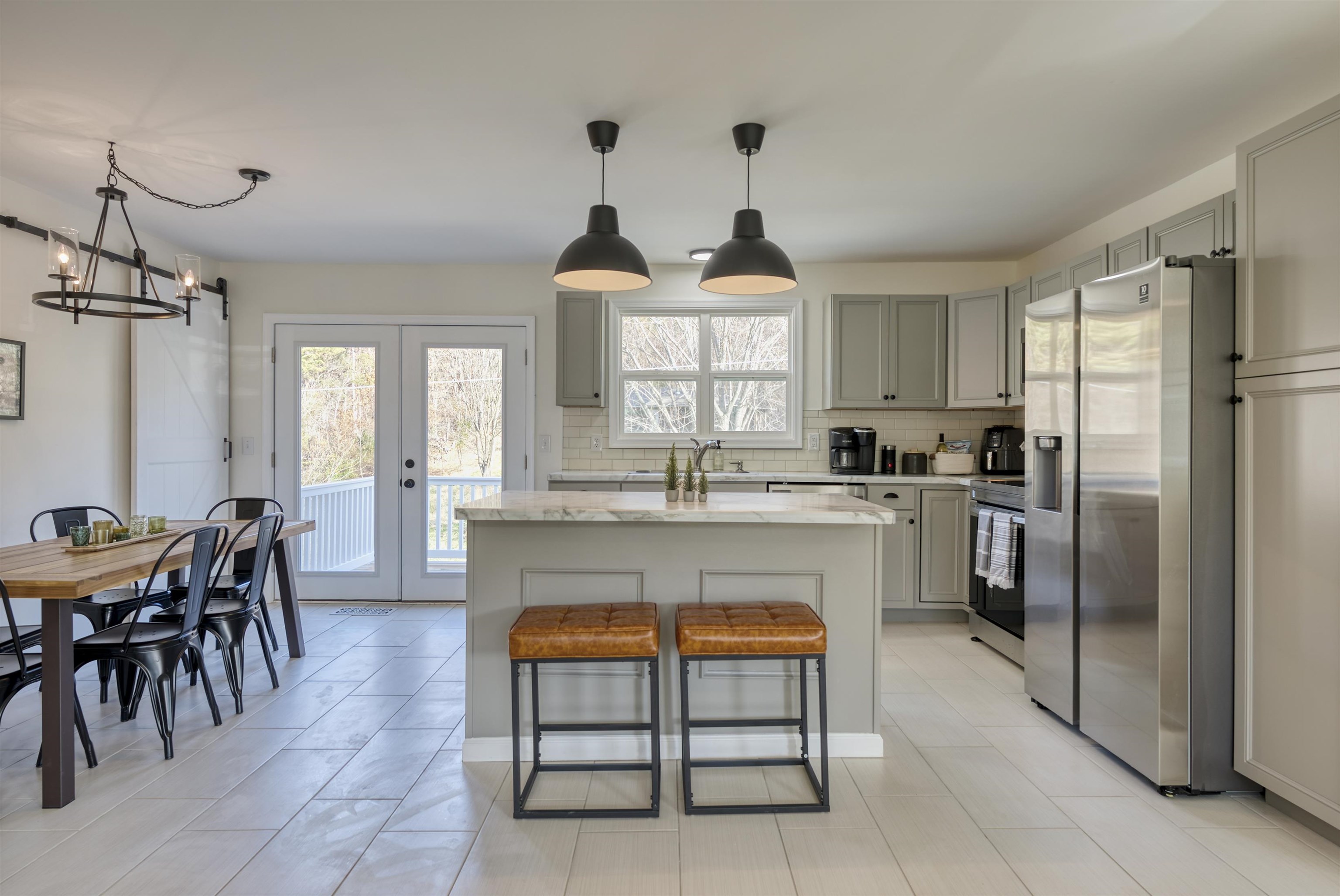 220 VIEW MOUNTAIN RD, STANLEY, Virginia 22851, 3 Bedrooms Bedrooms, ,2 BathroomsBathrooms,Residential,Silox Getaway,220 VIEW MOUNTAIN RD,672414 MLS # 672414