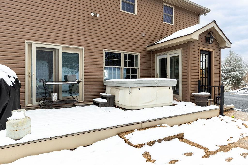 840 COMMERCE RD, STAUNTON, Virginia 24401, 4 Bedrooms Bedrooms, ,3 BathroomsBathrooms,Residential,840 COMMERCE RD,672415 MLS # 672415