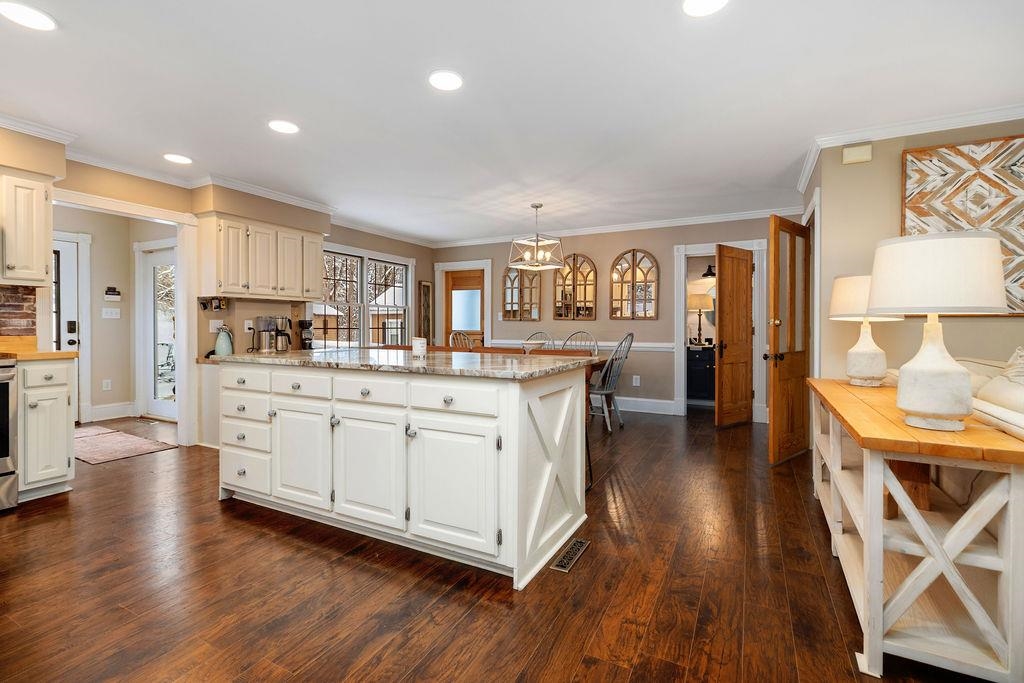 840 COMMERCE RD, STAUNTON, Virginia 24401, 4 Bedrooms Bedrooms, ,3 BathroomsBathrooms,Residential,840 COMMERCE RD,672415 MLS # 672415