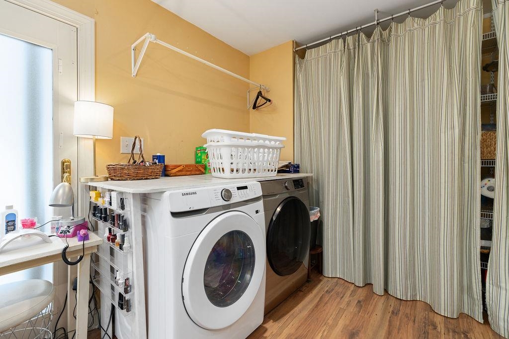 840 COMMERCE RD, STAUNTON, Virginia 24401, 4 Bedrooms Bedrooms, ,3 BathroomsBathrooms,Residential,840 COMMERCE RD,672415 MLS # 672415