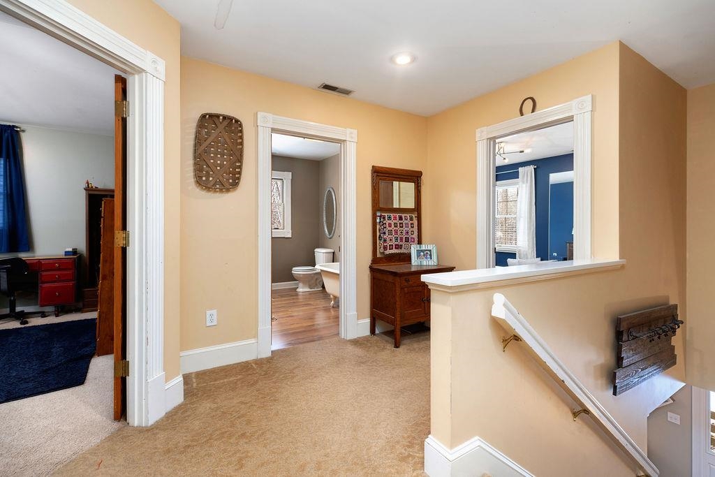 840 COMMERCE RD, STAUNTON, Virginia 24401, 4 Bedrooms Bedrooms, ,3 BathroomsBathrooms,Residential,840 COMMERCE RD,672415 MLS # 672415