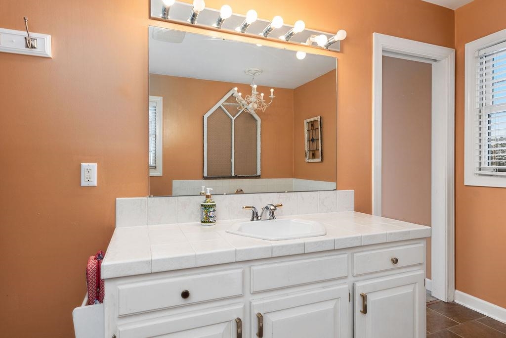 840 COMMERCE RD, STAUNTON, Virginia 24401, 4 Bedrooms Bedrooms, ,3 BathroomsBathrooms,Residential,840 COMMERCE RD,672415 MLS # 672415