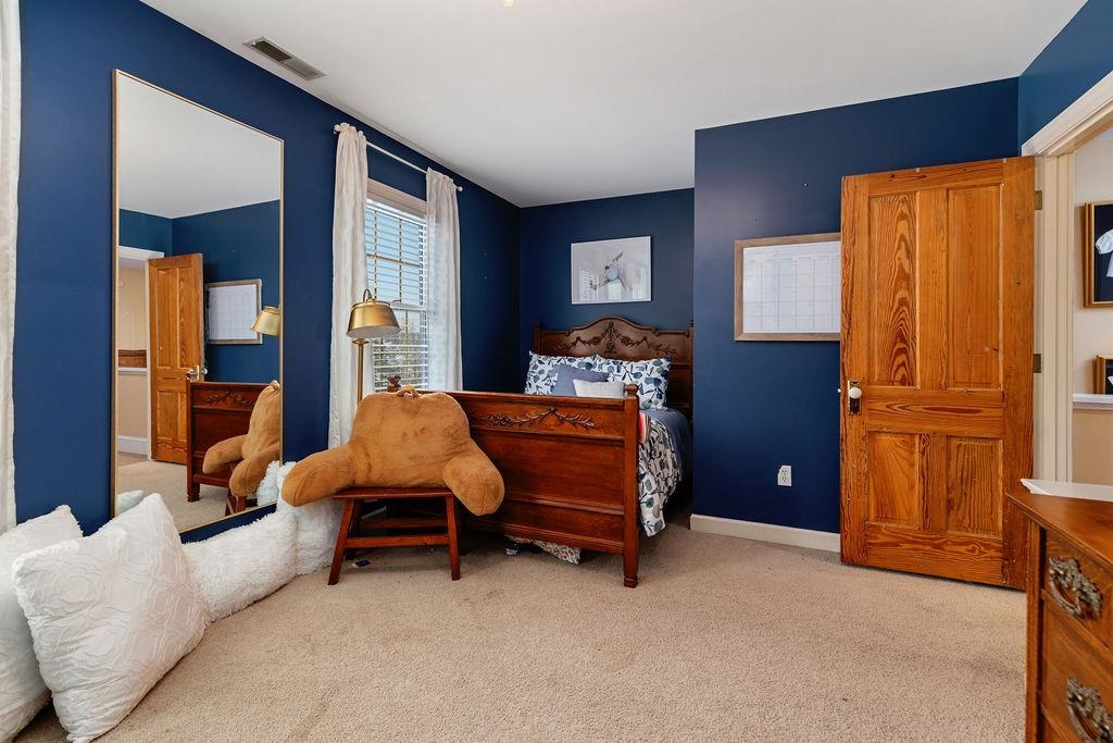 840 COMMERCE RD, STAUNTON, Virginia 24401, 4 Bedrooms Bedrooms, ,3 BathroomsBathrooms,Residential,840 COMMERCE RD,672415 MLS # 672415