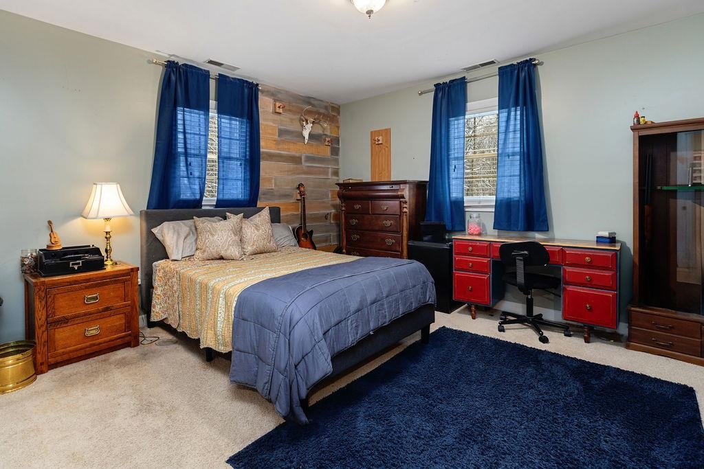 840 COMMERCE RD, STAUNTON, Virginia 24401, 4 Bedrooms Bedrooms, ,3 BathroomsBathrooms,Residential,840 COMMERCE RD,672415 MLS # 672415