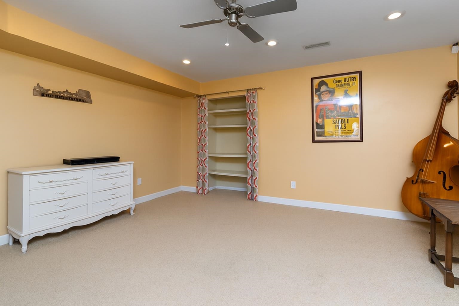 840 COMMERCE RD, STAUNTON, Virginia 24401, 4 Bedrooms Bedrooms, ,3 BathroomsBathrooms,Residential,840 COMMERCE RD,672415 MLS # 672415