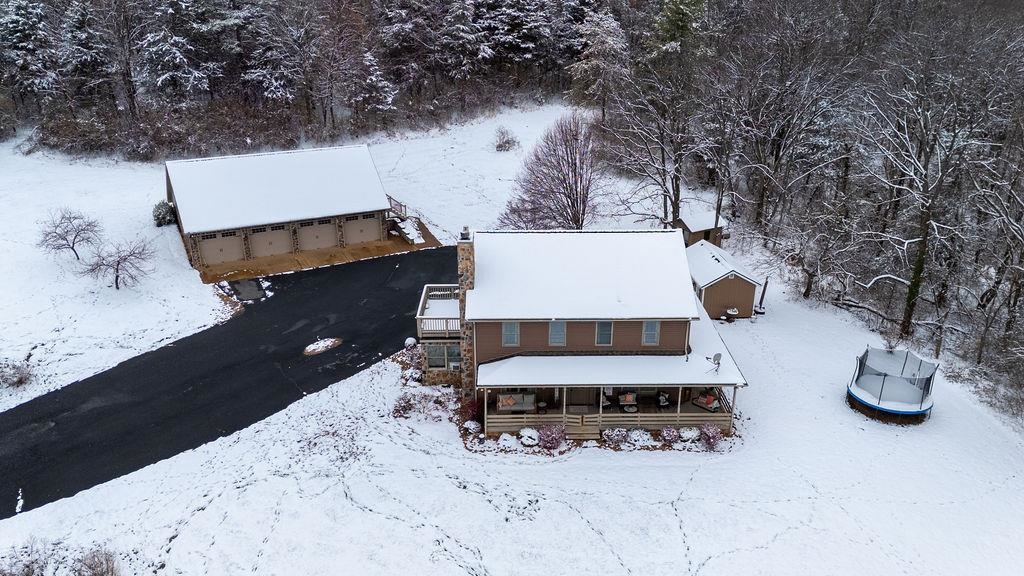 840 COMMERCE RD, STAUNTON, Virginia 24401, 4 Bedrooms Bedrooms, ,3 BathroomsBathrooms,Residential,840 COMMERCE RD,672415 MLS # 672415