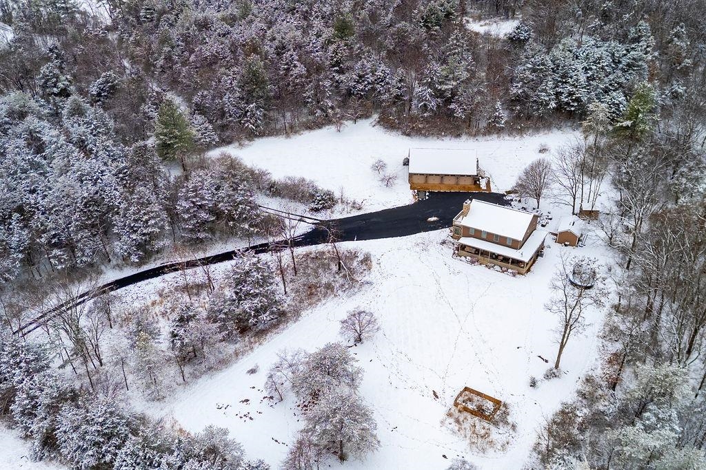 840 COMMERCE RD, STAUNTON, Virginia 24401, 4 Bedrooms Bedrooms, ,3 BathroomsBathrooms,Residential,840 COMMERCE RD,672415 MLS # 672415