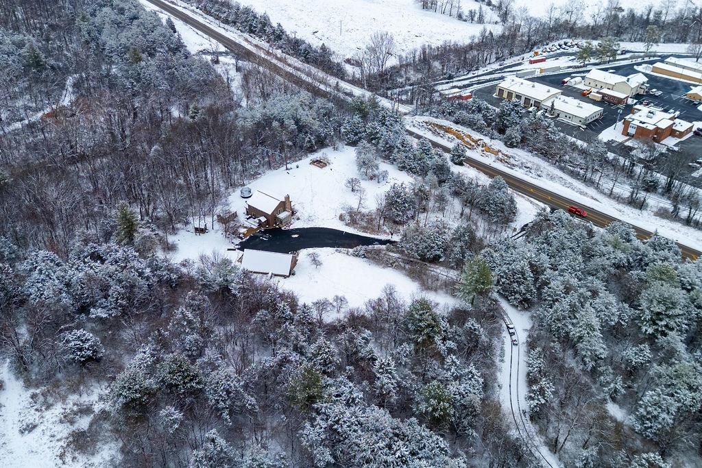 840 COMMERCE RD, STAUNTON, Virginia 24401, 4 Bedrooms Bedrooms, ,3 BathroomsBathrooms,Residential,840 COMMERCE RD,672415 MLS # 672415