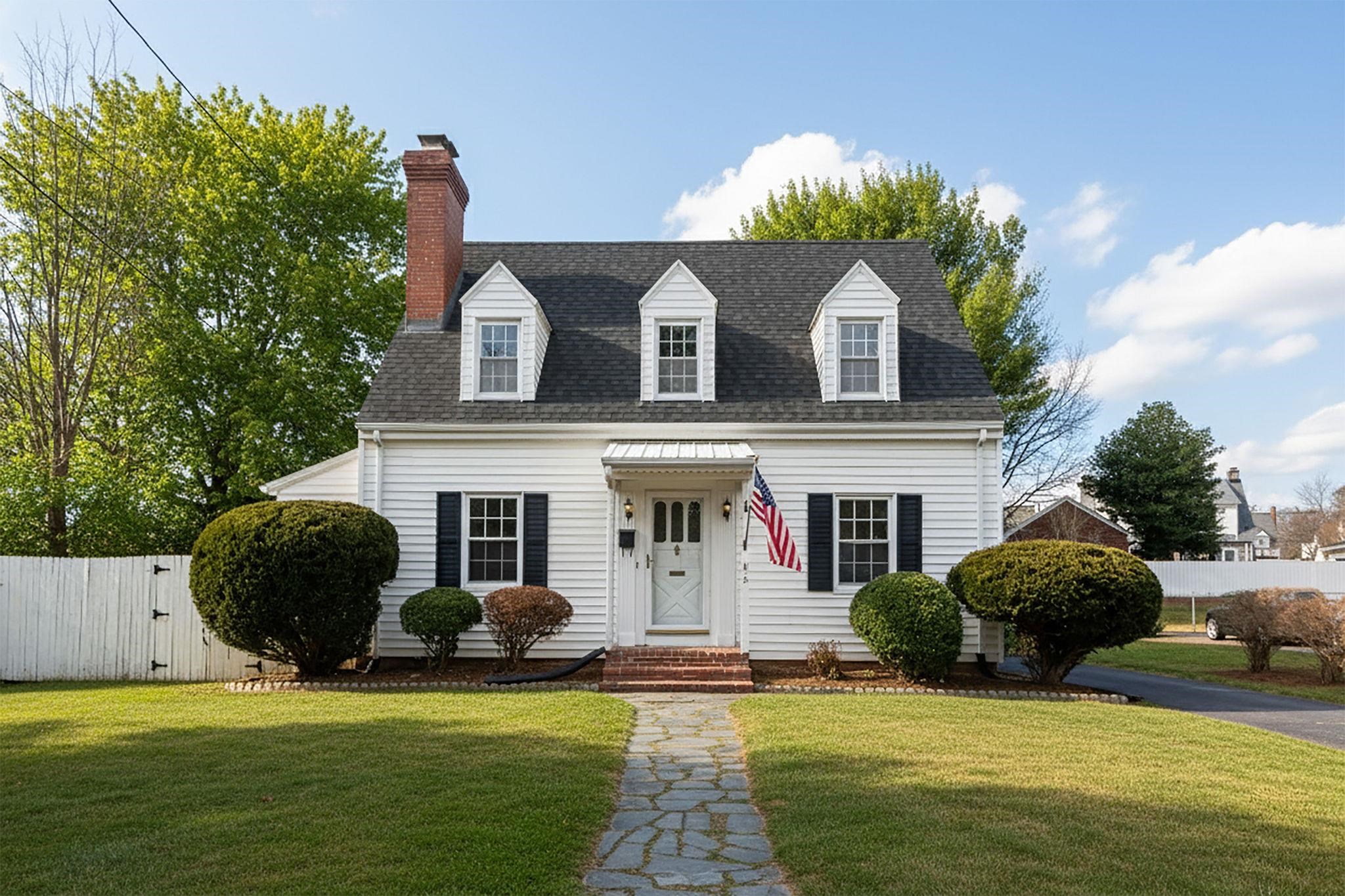 315 DUPONT CIR, WAYNESBORO, Virginia 22980, 3 Bedrooms Bedrooms, ,1 BathroomBathrooms,Residential,315 DUPONT CIR,672420 MLS # 672420