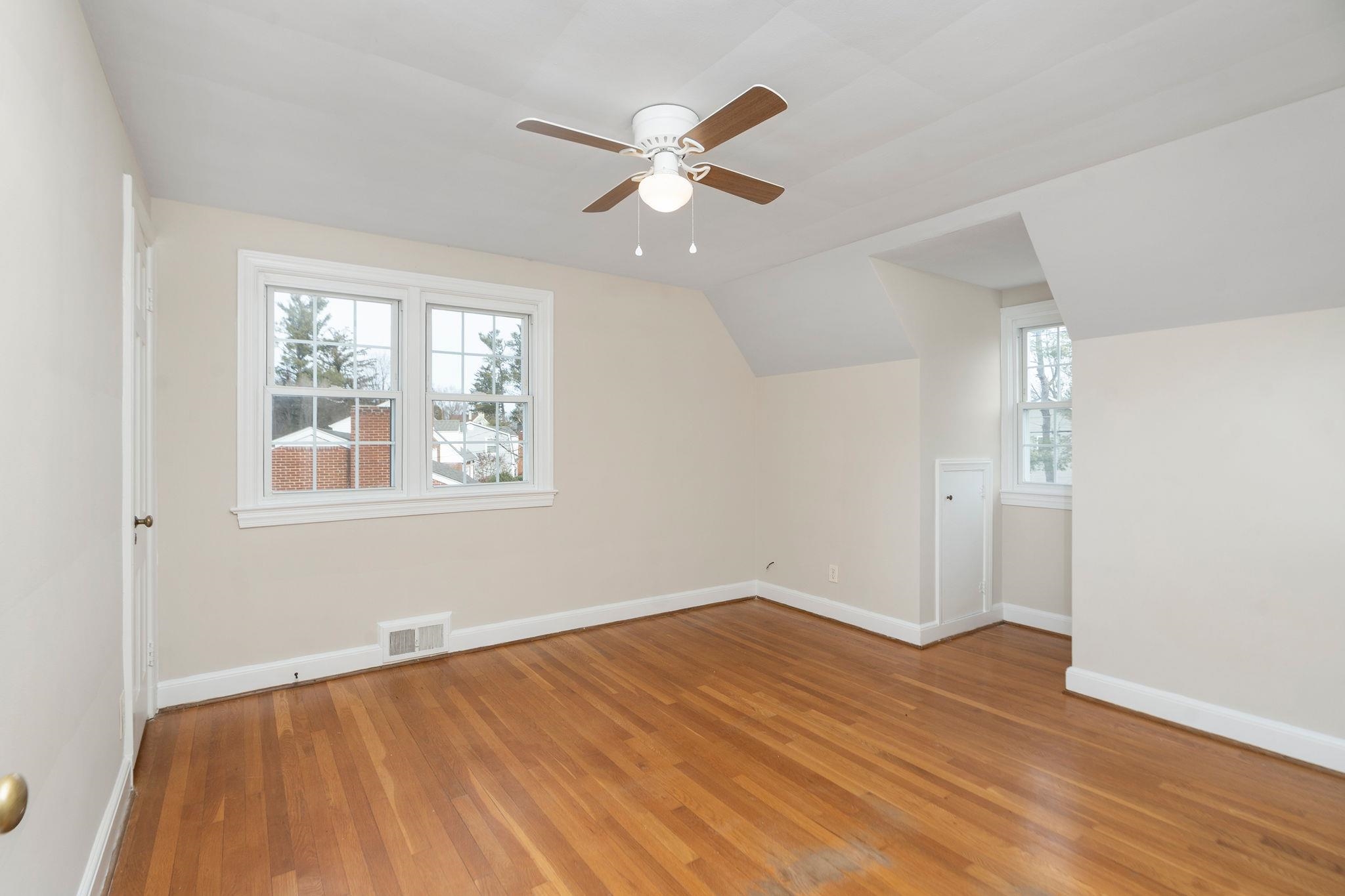 315 DUPONT CIR, WAYNESBORO, Virginia 22980, 3 Bedrooms Bedrooms, ,1 BathroomBathrooms,Residential,315 DUPONT CIR,672420 MLS # 672420