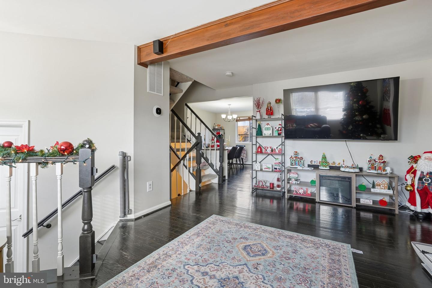 6311 BETSY ROSS CT, CENTREVILLE, Virginia 20121, 3 Bedrooms Bedrooms, ,2 BathroomsBathrooms,Residential,For sale,6311 BETSY ROSS CT,VAFX2279086 MLS # VAFX2279086