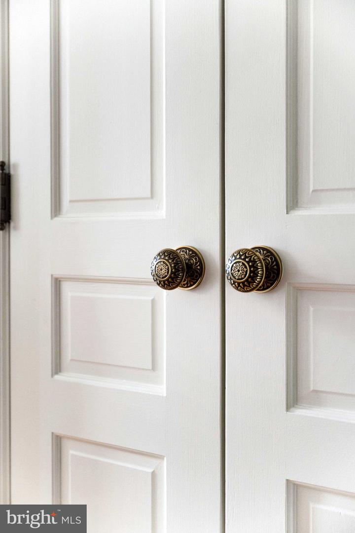 509 1/2 S FAIRFAX ST, ALEXANDRIA, Virginia 22314, 3 Bedrooms Bedrooms, ,2 BathroomsBathrooms,Residential,For sale,509 1/2 S FAIRFAX ST,VAAX2051992 MLS # VAAX2051992