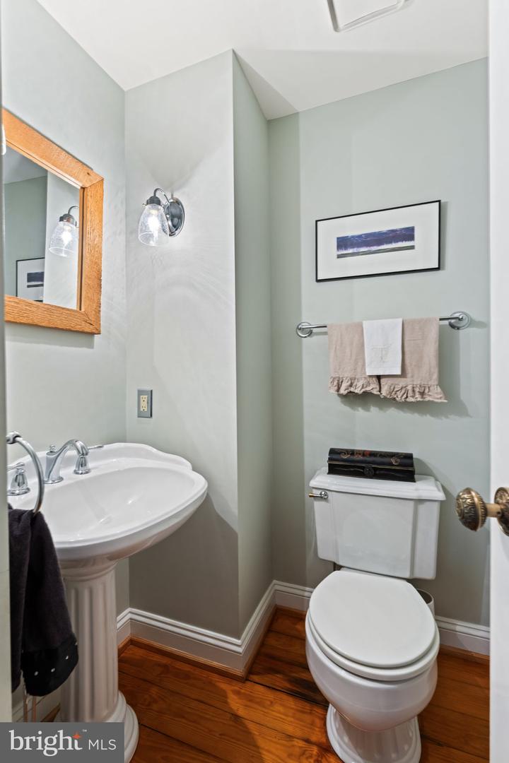 509 1/2 S FAIRFAX ST, ALEXANDRIA, Virginia 22314, 3 Bedrooms Bedrooms, ,2 BathroomsBathrooms,Residential,For sale,509 1/2 S FAIRFAX ST,VAAX2051992 MLS # VAAX2051992