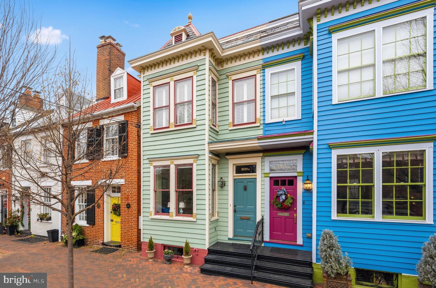 509 1/2 S FAIRFAX ST, ALEXANDRIA, Virginia 22314, 3 Bedrooms Bedrooms, ,2 BathroomsBathrooms,Residential,For sale,509 1/2 S FAIRFAX ST,VAAX2051992 MLS # VAAX2051992