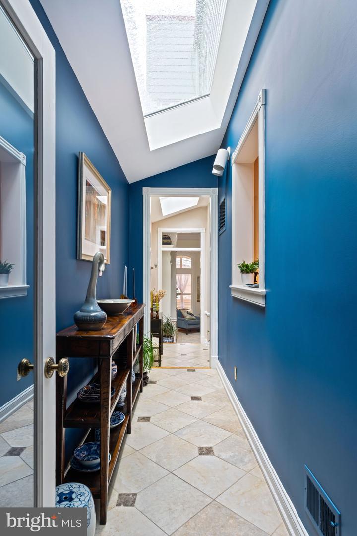 509 1/2 S FAIRFAX ST, ALEXANDRIA, Virginia 22314, 3 Bedrooms Bedrooms, ,2 BathroomsBathrooms,Residential,For sale,509 1/2 S FAIRFAX ST,VAAX2051992 MLS # VAAX2051992