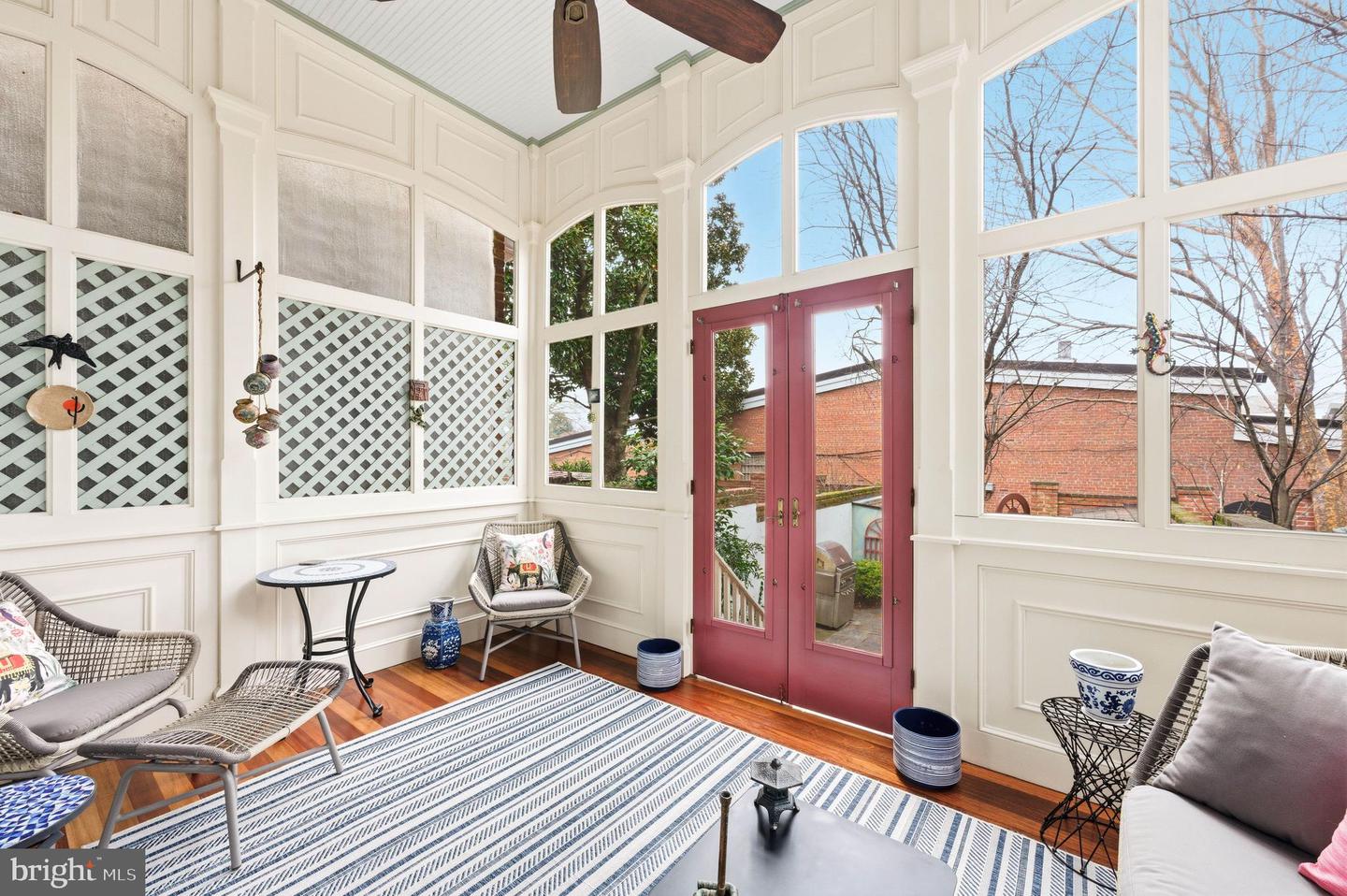 509 1/2 S FAIRFAX ST, ALEXANDRIA, Virginia 22314, 3 Bedrooms Bedrooms, ,2 BathroomsBathrooms,Residential,For sale,509 1/2 S FAIRFAX ST,VAAX2051992 MLS # VAAX2051992