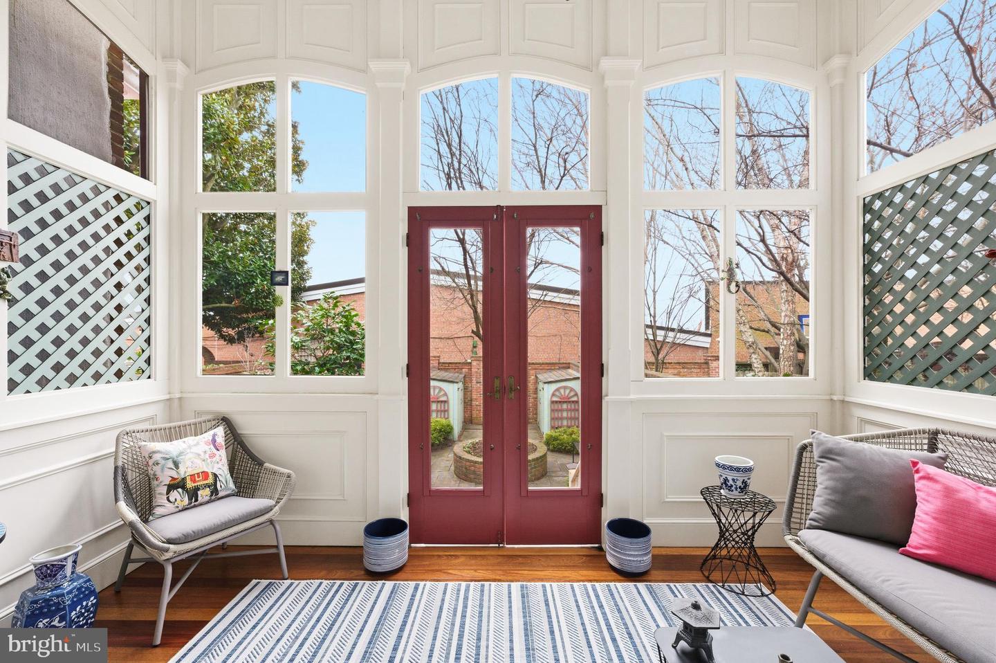 509 1/2 S FAIRFAX ST, ALEXANDRIA, Virginia 22314, 3 Bedrooms Bedrooms, ,2 BathroomsBathrooms,Residential,For sale,509 1/2 S FAIRFAX ST,VAAX2051992 MLS # VAAX2051992