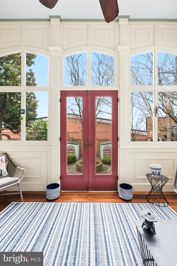 509 1/2 S FAIRFAX ST, ALEXANDRIA, Virginia 22314, 3 Bedrooms Bedrooms, ,2 BathroomsBathrooms,Residential,For sale,509 1/2 S FAIRFAX ST,VAAX2051992 MLS # VAAX2051992