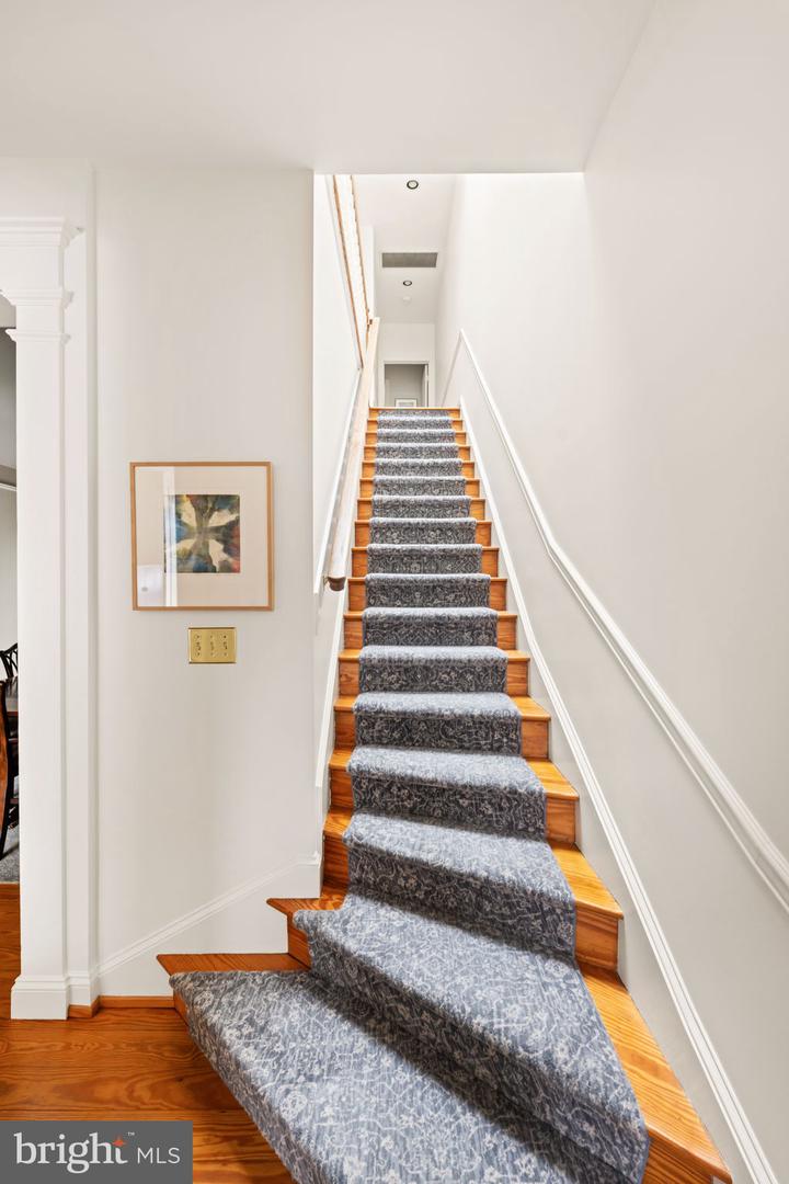 509 1/2 S FAIRFAX ST, ALEXANDRIA, Virginia 22314, 3 Bedrooms Bedrooms, ,2 BathroomsBathrooms,Residential,For sale,509 1/2 S FAIRFAX ST,VAAX2051992 MLS # VAAX2051992